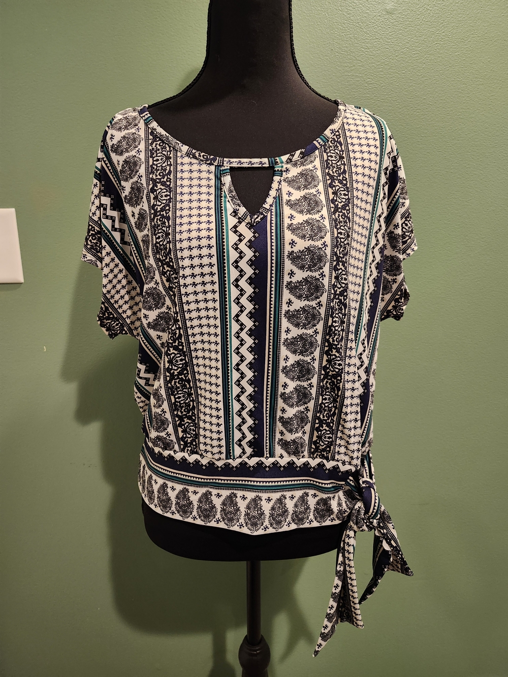 by & by Black, White & Teal Patterned Tie-Side Blouse